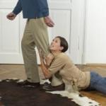 Cosa fare e come comportarsi se tuo marito smette di amarti: i consigli di uno psicologo familiare esperto