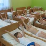 Ushtrime për përmirësimin e shëndetit pas gjumit Ushtrime të frymëmarrjes pas gjumit në kopshtin e fëmijëve
